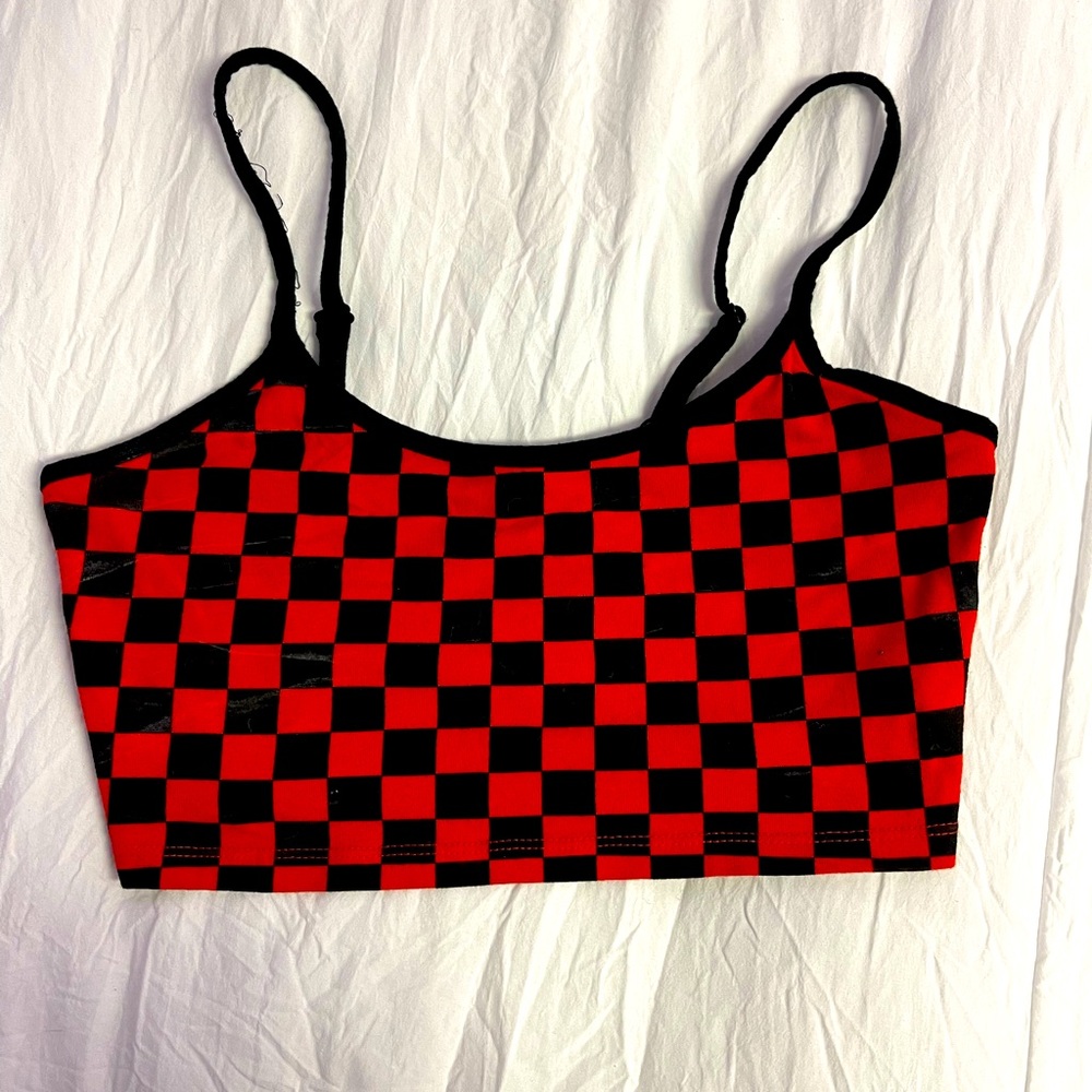 Checkered cropped tank top - red and white - Picture 1 of 2